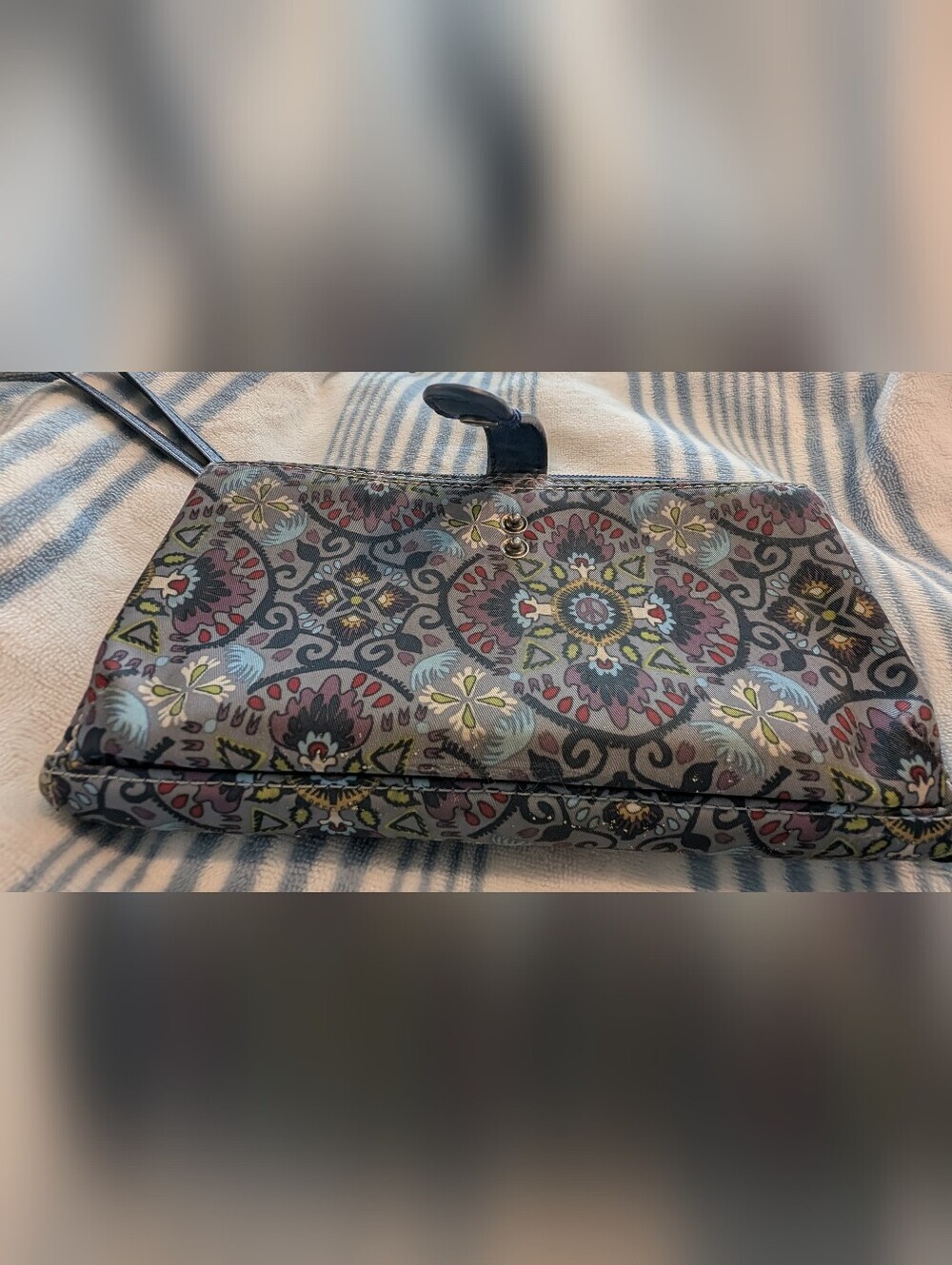 Sakroots In Gray Mosaic World Wallet/Wristlet Clutch - Picture 6 of 12